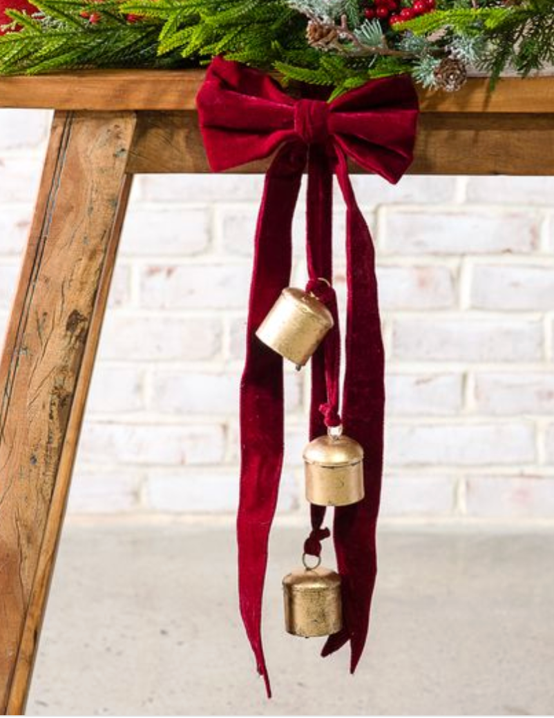 23in Burgundy Velvet 3 Bell Hanger