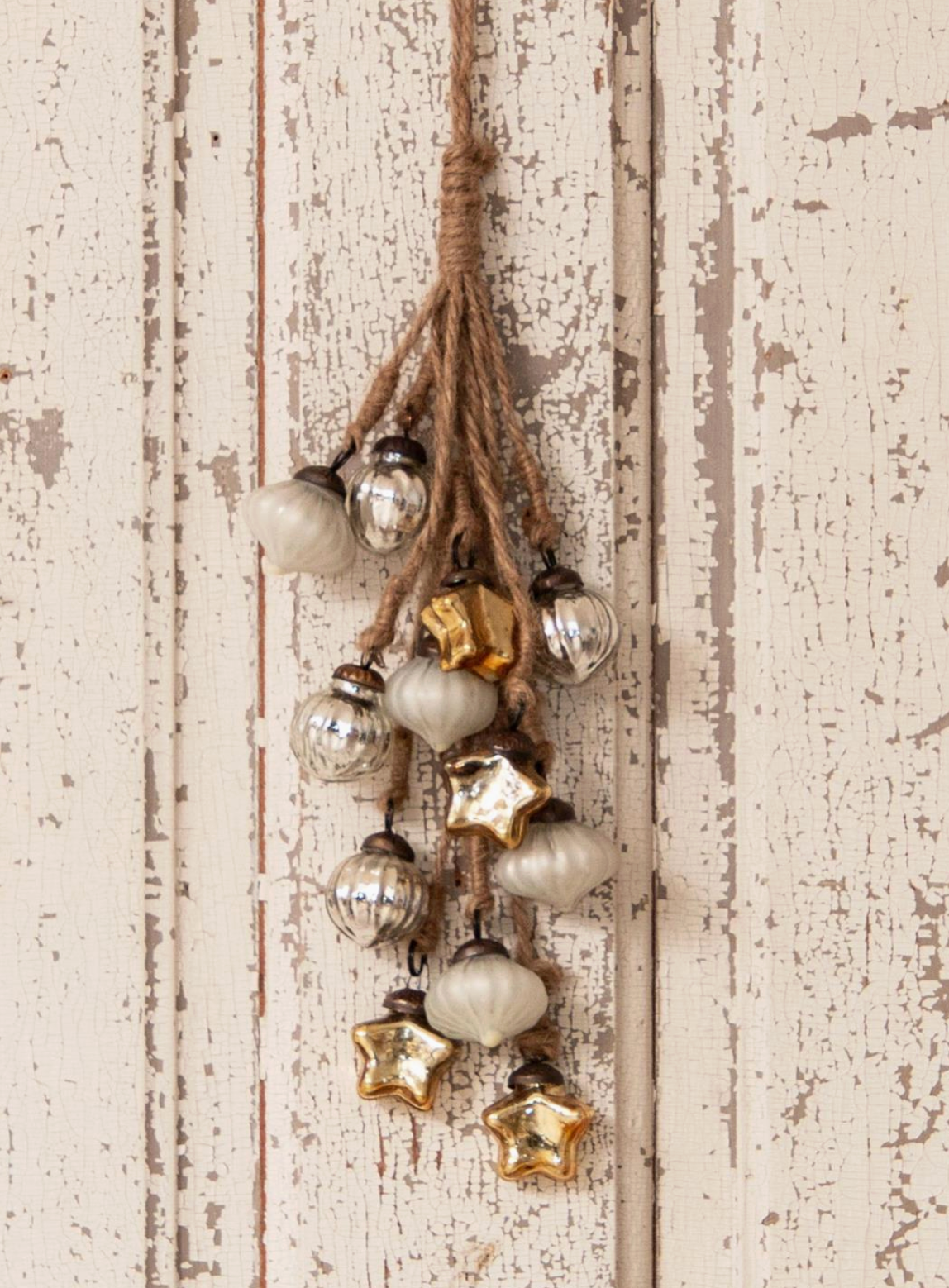 16in Hanging Cluster w/ Mercury Ornaments