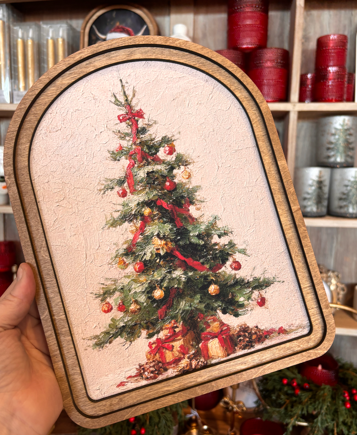 Christmas Tree w/ Presents | Arch