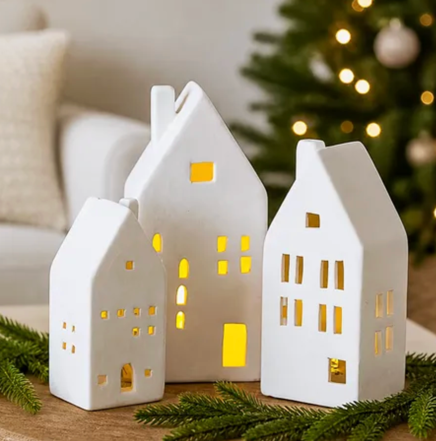 Holiday House | LED
